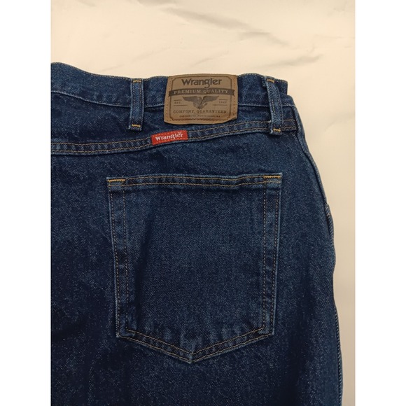 Wrangler Premium Quality Men's Regular Fit Dark Wash Denim‎ Jeans 42x30 - Picture 6 of 11